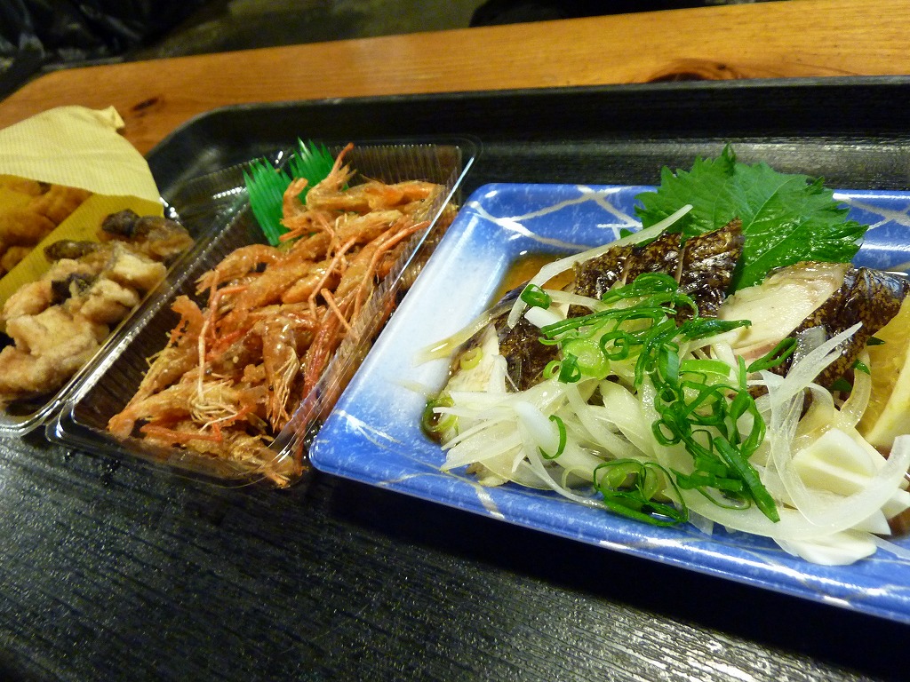 ひろめ市場で朝食
