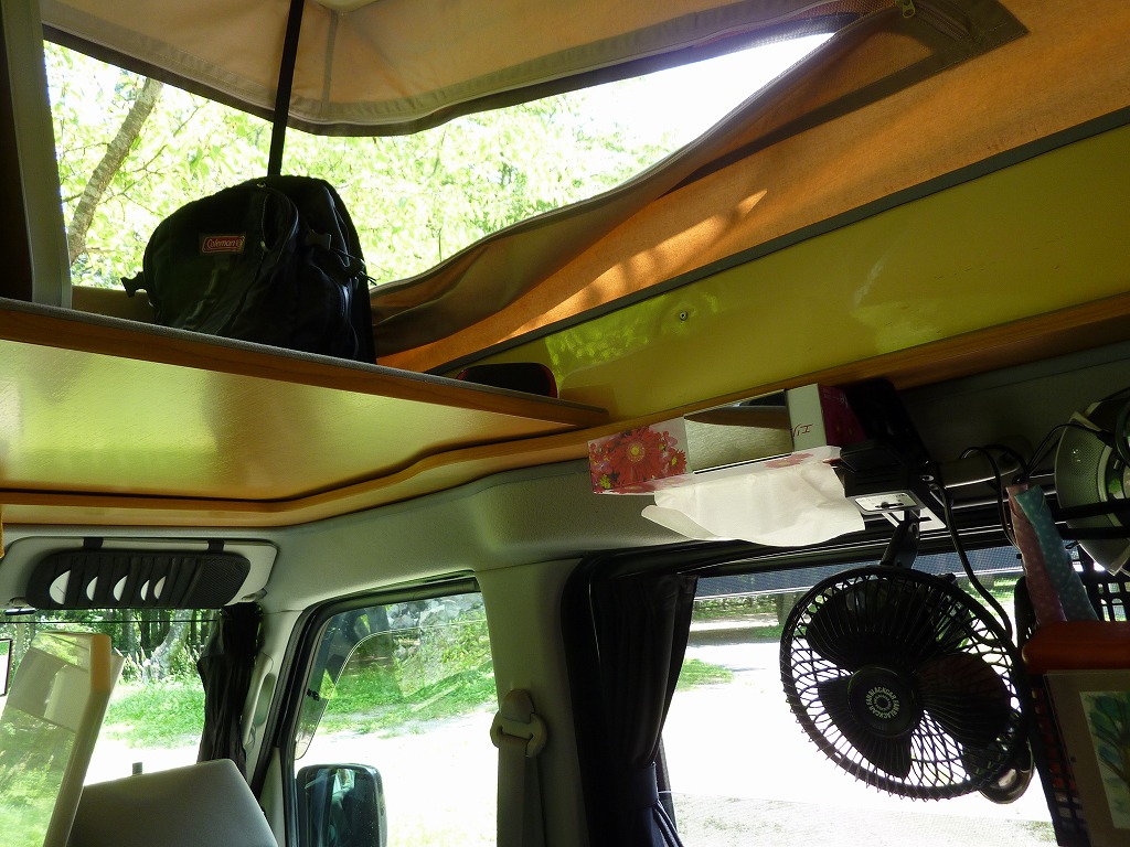 KONGのポップアップルーフと網戸