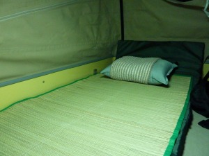 おじさんの寝室_2_20120707
