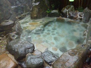 しろつの荘の露天風呂_20130407