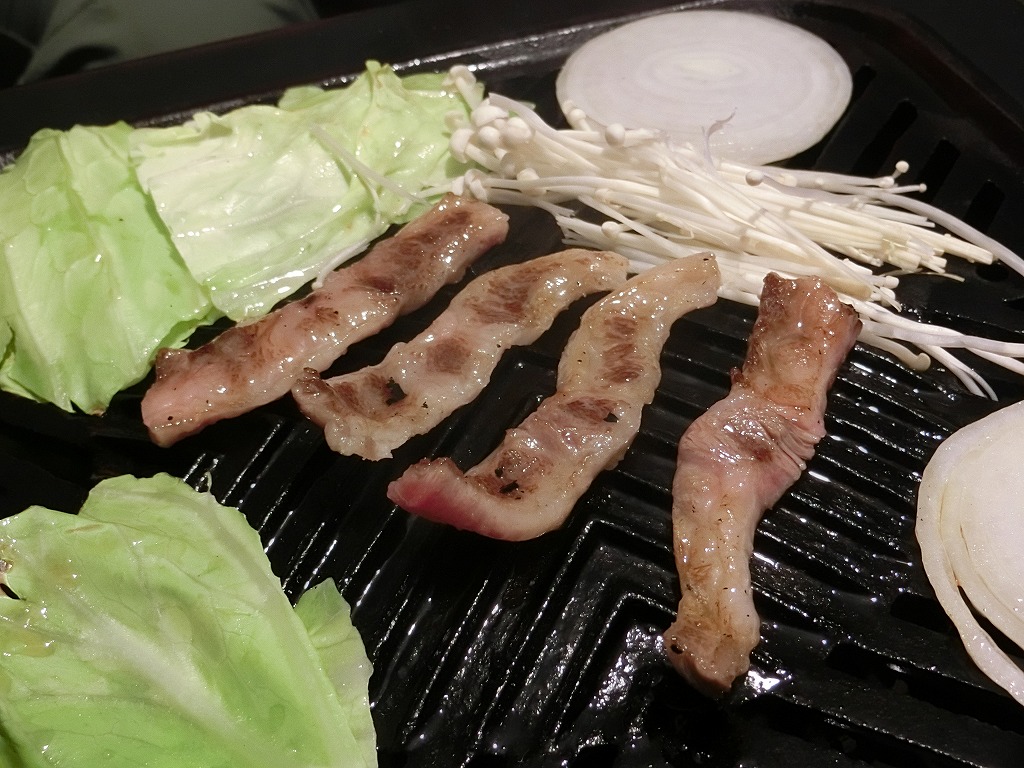 焼肉グリルで国産牛を焼く_20151003