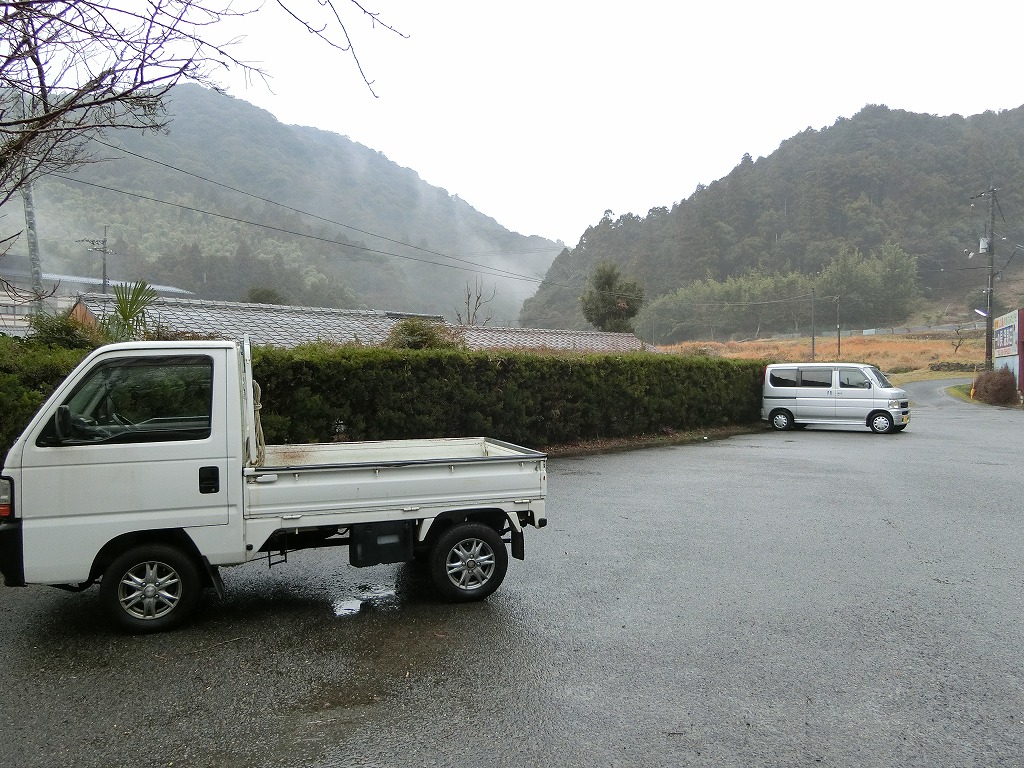 一の俣温泉荘の駐車場_2_20170129